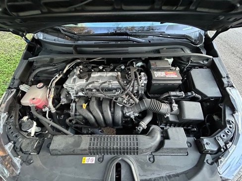 Used 2021 Toyota Corolla LE image 11