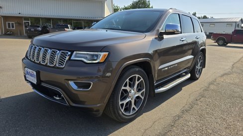 Used 2019 Jeep Grand Cherokee Overland image 2