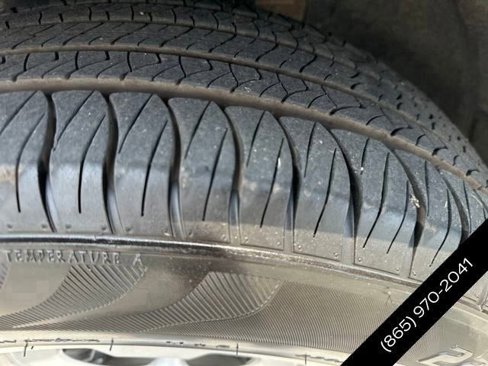 Used 2024 GMC Terrain SLE image 26