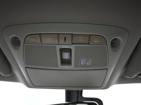 Used 2016 Nissan Maxima Platinum w/ Interior Lighting Package image 27