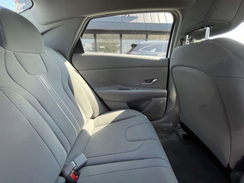 Used 2024 Hyundai Elantra SEL image 20
