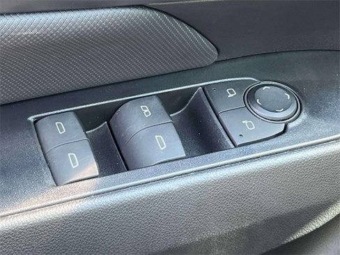 Used 2024 Chevrolet Equinox EV RS image 30