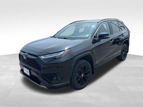 Used 2022 Toyota RAV4 SE image 7