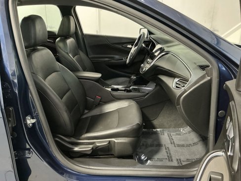 Used 2020 Chevrolet Malibu LT w/ Leather Package image 35