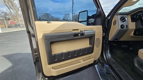 Used 2015 Ford F250 Lariat w/ Chrome Package image 8