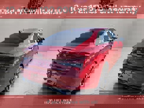 Used 2023 Hyundai Elantra Limited image 14