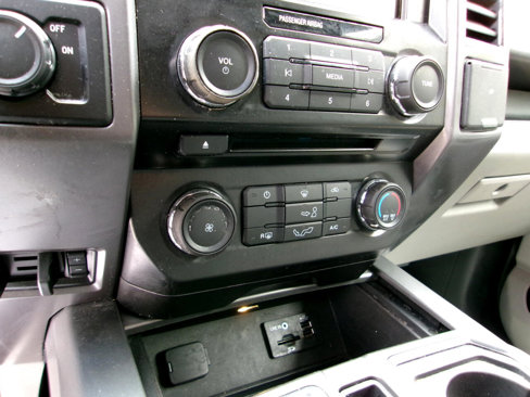 Used 2015 Ford F150 XLT w/ Equipment Group 301A Mid image 21