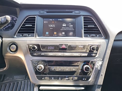 Used 2017 Hyundai Sonata Sport w/ Value Edition Package 02 image 18
