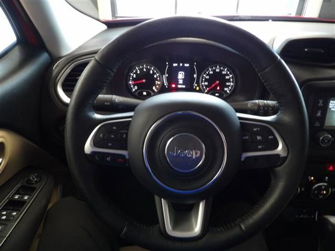 Used 2015 Jeep Renegade Latitude w/ Popular Equipment Group image 27
