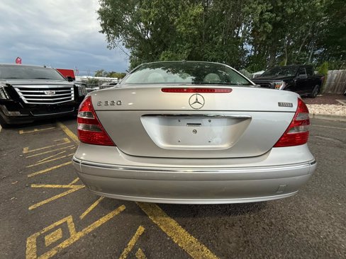Used 2003 Mercedes-Benz E 320 Sedan image 5
