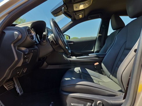 Used 2021 Lexus IS 350 F Sport image 16