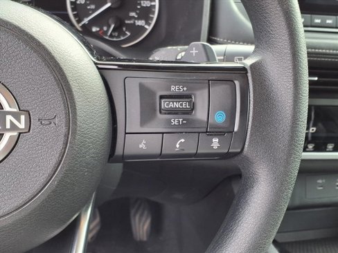 Used 2023 Nissan Rogue SV image 19