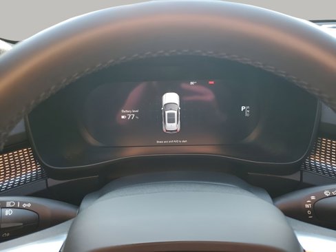 Used 2022 Volvo XC40 P8 Recharge Plus image 33