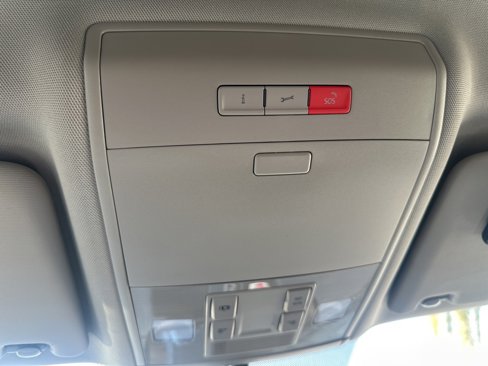 Used 2019 Volkswagen Atlas SE image 18