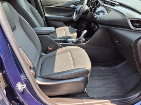 Used 2023 Buick Encore GX Preferred w/ Cold Weather Comfort Package image 9