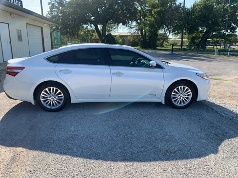 Used 2014 Toyota Avalon Limited image 1