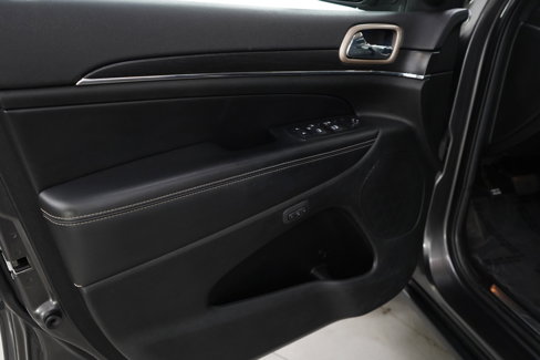 Used 2014 Jeep Grand Cherokee Limited image 24