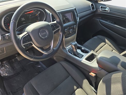 Used 2021 Jeep Grand Cherokee Laredo image 18