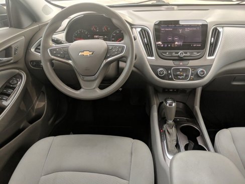 Used 2019 Chevrolet Malibu LS image 2