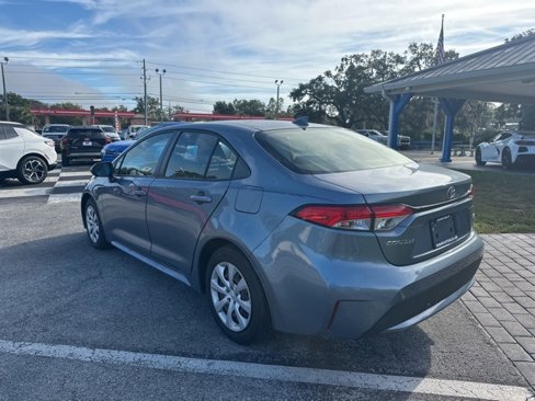 Used 2022 Toyota Corolla LE image 3