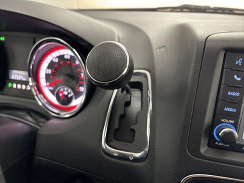 Used 2018 Dodge Grand Caravan SE image 22