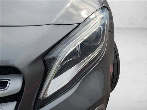 Used 2018 Mercedes-Benz GLA 250 w/ Premium Package image 2