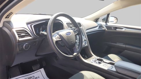 Used 2019 Ford Fusion SE image 21