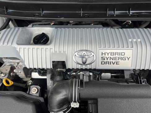 Used 2015 Toyota Prius V Three image 36