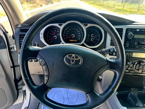 Used 2003 Toyota 4Runner Limited image 19