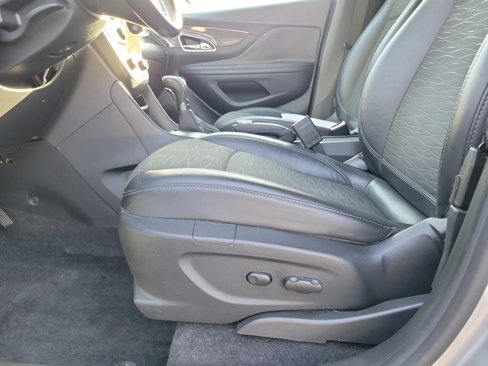 Used 2016 Buick Encore FWD image 16