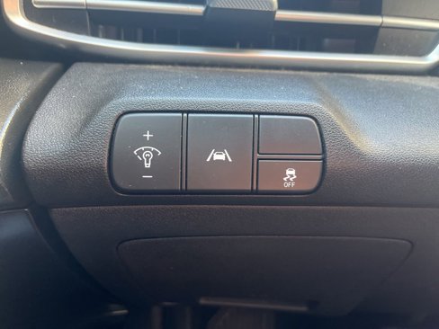 Used 2022 Hyundai Elantra SEL w/ Convenience Package image 37