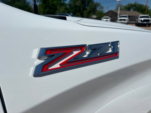 Used 2021 Chevrolet Silverado 1500 LT Trail Boss w/ LPO, Dark Essentials Package image 15