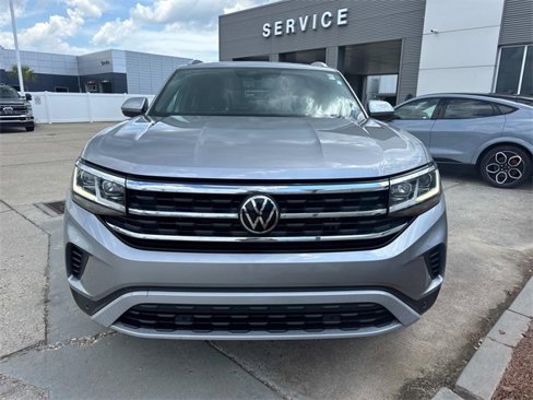 Used 2022 Volkswagen Atlas Cross Sport SE image 2