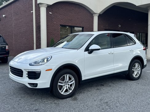 Used 2016 Porsche Cayenne image 3