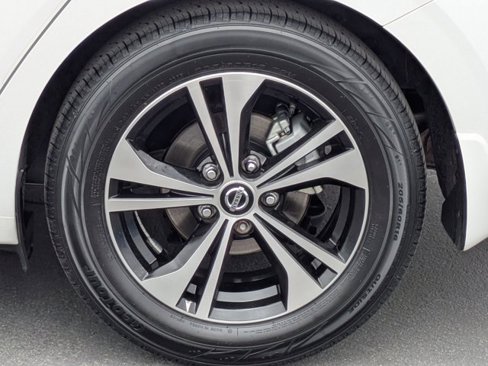 Used 2021 Nissan Sentra SV image 13