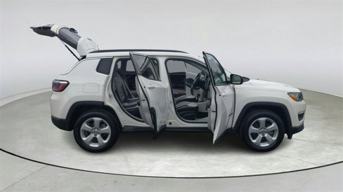 Used 2018 Jeep Compass Latitude w/ Popular Equipment Group image 14