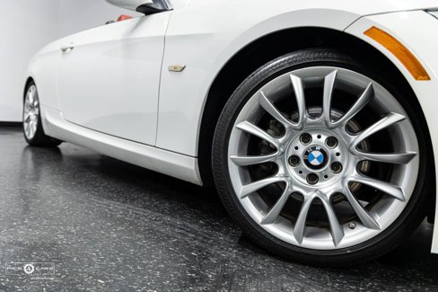 Used 2013 BMW 328i Convertible image 3