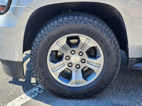 Used 2019 Chevrolet Tahoe LS image 6