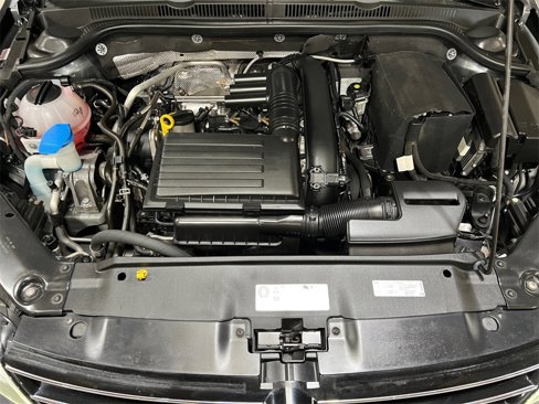 Used 2017 Volkswagen Jetta SE image 41