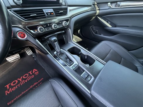 Used 2019 Honda Accord Sport image 18