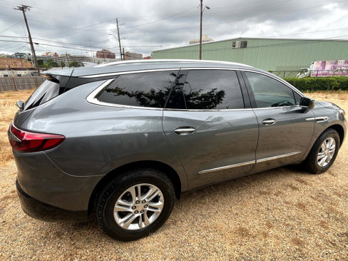 Used 2020 Buick Enclave Essence image 9