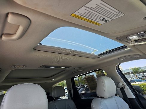 Used 2020 Kia Telluride SX w/ Towing Package image 6
