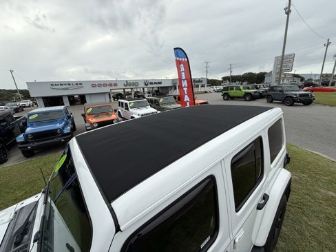 Certified 2021 Jeep Wrangler Unlimited Sahara image 15