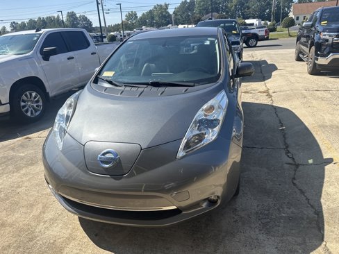 Used 2016 Nissan Leaf SL w/ Premium Package image 2