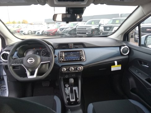 New 2024 Nissan Versa SV w/ Trunk Package image 22