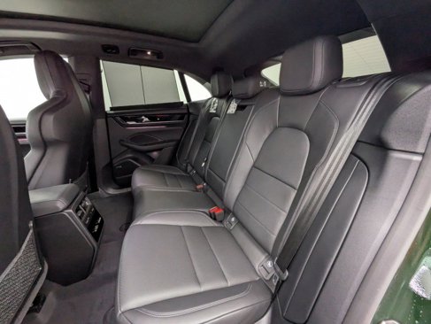 Used 2024 Porsche Macan 4 Electric image 26