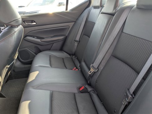 Used 2024 Nissan Altima 2.5 SR image 13