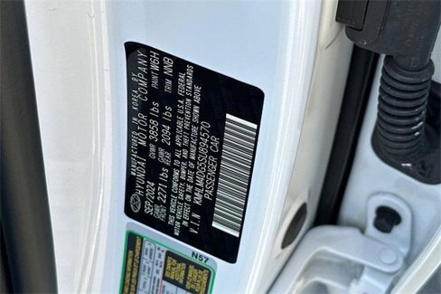 Used 2025 Hyundai Elantra Sport image 28