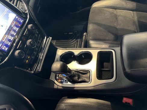 Used 2019 Jeep Grand Cherokee Altitude image 39