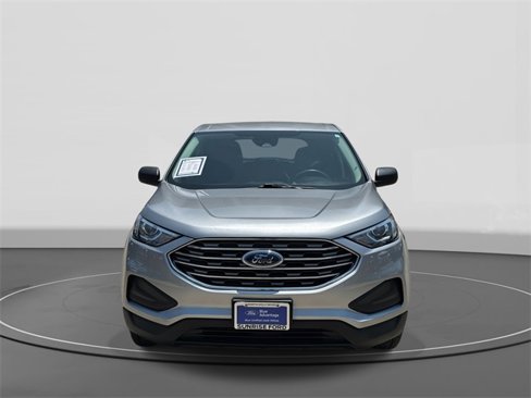 Certified 2020 Ford Edge SE image 3